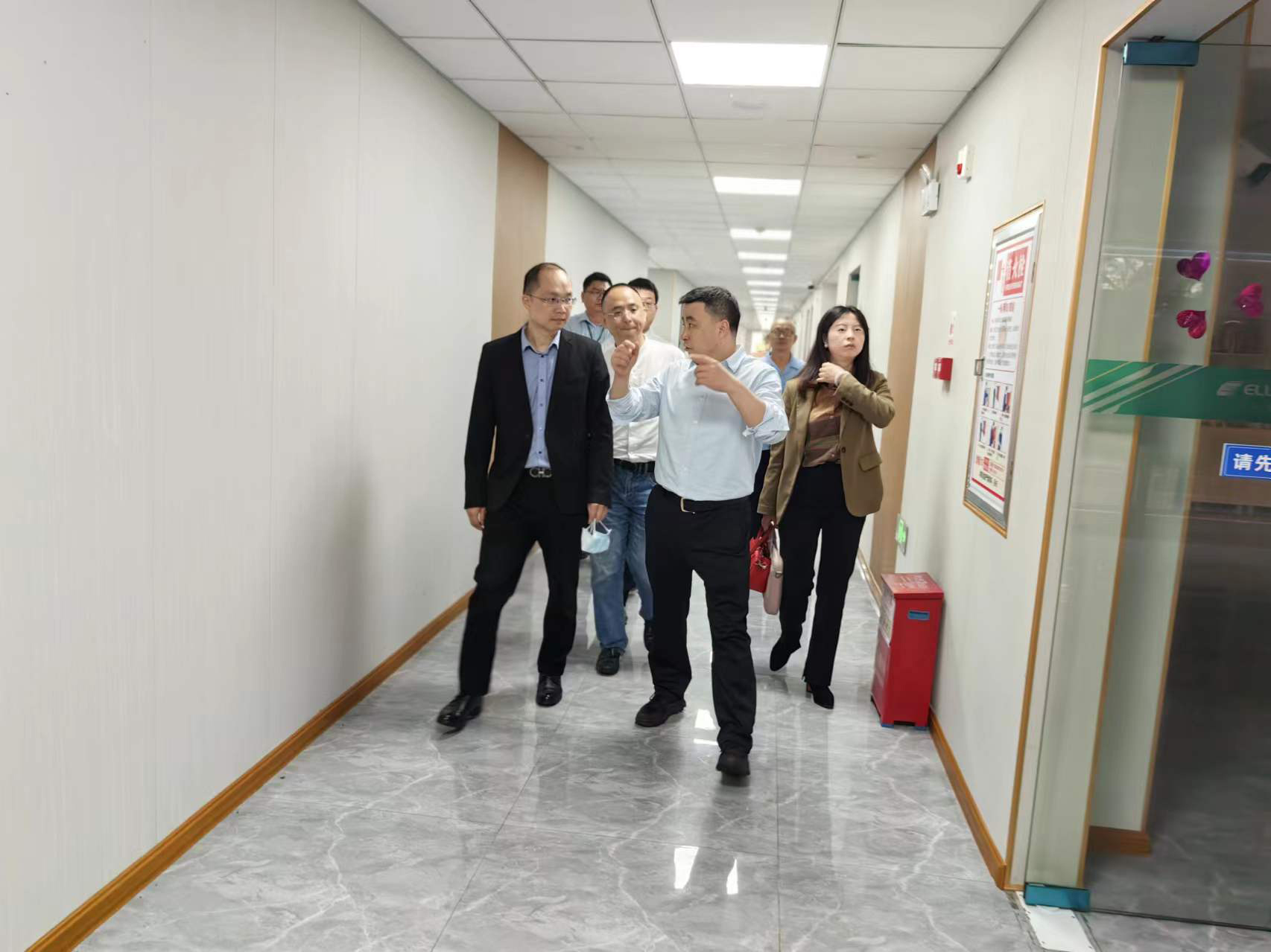 节后慰问暖人心 | 九洲集团党委书记、董事长杨保平一行慰问和记娱乐电子全体员工 
